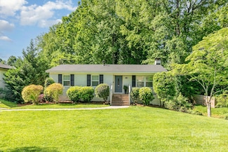 2528 Arnold Dr, Charlotte, NC 28205