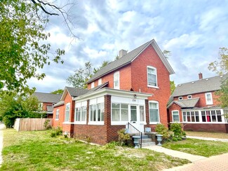 334 Central Ave, Holland, MI 49423
