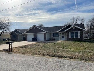 1013 & 1017 E Walnut N A, Independence, KS 67301