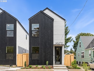 4770 NE 18th Ave, Portland, OR 97211