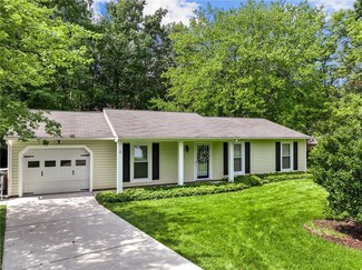 5 Wordsworth Ct, Greensboro, NC 27455