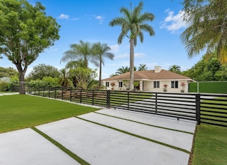 14401 SW 23rd St, Davie, FL 33325