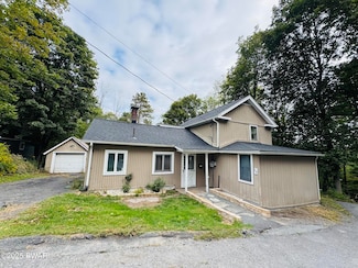 119 Linwood St, Honesdale, PA 18431