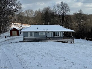 19200 Young Rd, Guysville, OH 45735