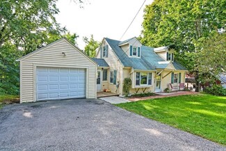 60 Elmwood St, Auburn, MA 01501