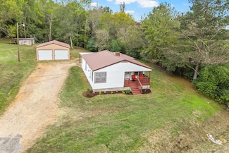 1200 Guthrie Rd, Paris, TN 38242