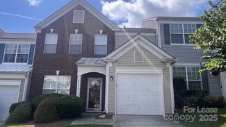 8212 Gossomer Bay Dr, Charlotte, NC 28270
