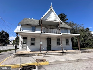 27 E Broadway Ave, Goldsboro, PA 17319