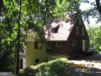 4564 E Mill Hill Rd, East Greenville, PA 18041