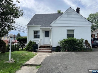 336 White Ave, Northvale, NJ 07647