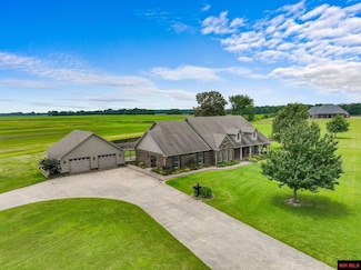 129 Village Creek Dr, Newport, AR 72112