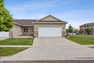 4388 52nd St S, Fargo, ND 58104
