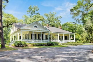 551 John R Junkin Dr, Natchez, MS 39120