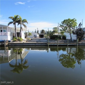 5004 Gulfgate Ln Unit 67, Saint James City, FL 33956
