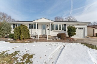 4049 Cambridge Ave, Lorain, OH 44053