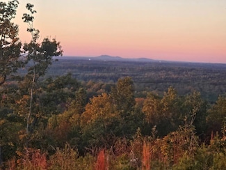 628 Mountain Creek Rd Unit 7, Green Bay, VA 23942