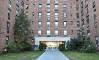 226-26 Union Turnpike Unit 3-O, Oakland Gardens, NY 11364