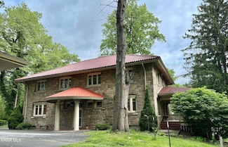 3405 Crescent Rd, Altoona, PA 16602