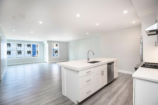 151 Hancock St Unit 3, Quincy, MA 02171