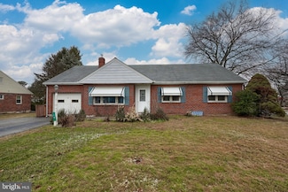 10 Barbara Ave, Willow Street, PA 17584