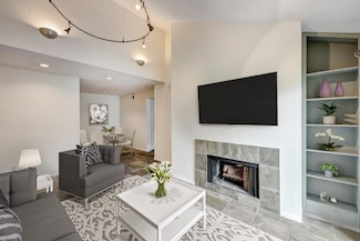 1860 White Oak Dr Unit 222, Houston, TX 77009