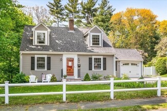 20 Hutchinson Rd, Walpole, MA 02081