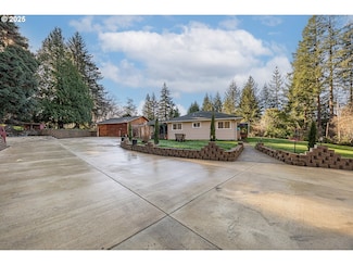 56867 Riverton Rd, Coquille, OR 97423