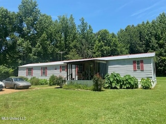 1708 Longtown Rd, Sarah, MS 38665