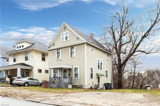 422 Doyle St, Akron, OH 44303