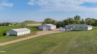 571 58th Ave SW, Beulah, ND 58523