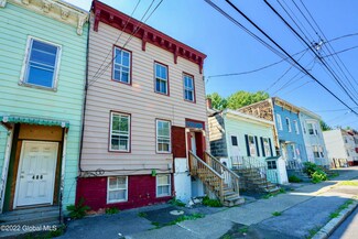 488 3rd St, Albany, NY 12206