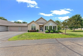 4204 Tannybrooke Ln NW Unit B, Canton, OH 44718