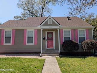 190 Keesler Cir, Biloxi, MS 39530
