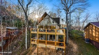 1427 Nordic Dr, Gatlinburg, TN 37738