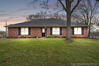 101 Oak Ridge Dr, Sand Springs, OK 74063