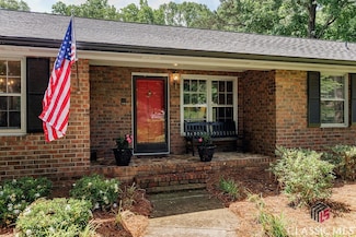 226 Baker St, Statham, GA 30666