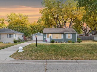 4312 Georgia Ave N, Minneapolis, MN 55428