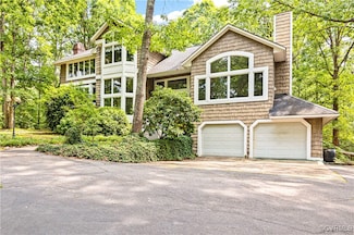 4604 Chesdin Woods Dr, Sutherland, VA 23885