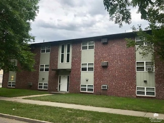 822 N Juliette Ave, Manhattan, KS 66502