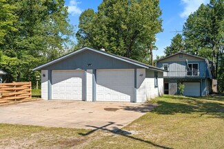 7432 Finnegan Rd, Johannesburg, MI 49751