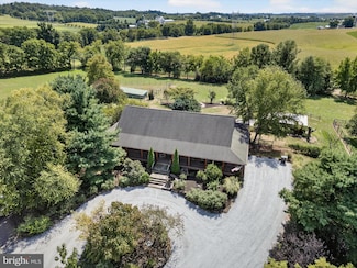 975 Cold Springs Rd, Elizabethtown, PA 17022