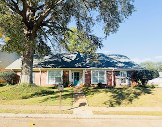 11 Moss Forest Cir, Jackson, MS 39211