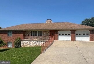 501 Davis Ave, Elkton, VA 22827