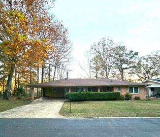 1448 Huddleston St, Arkadelphia, AR 71923