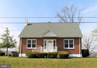 1039 Jefferson St, Red Hill, PA 18076