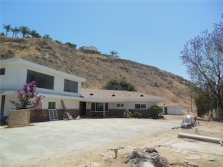 6983 Browning Rd, Highland, CA 92346