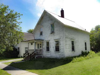 49 W Main St, Vergennes, VT 05491