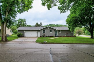 977 Linda Ave, Red Wing, MN 55066