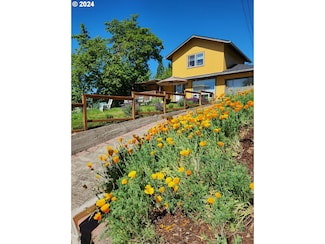 1626 SE Kane St, Roseburg, OR 97470