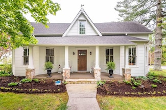 12 Moffat St, Monteagle, TN 37356